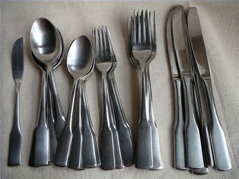 identify oneida flatware